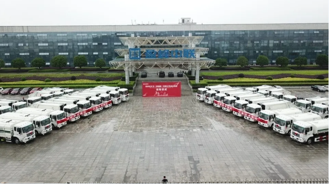 333体育环境批量环卫装备发往柬埔寨，助力“一带一路”建设